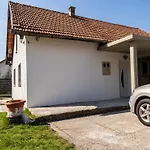 Hébergement de vacances Mia *